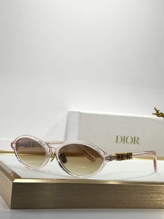 Picture of Dior Sunglasses _SKUfw77670591fw